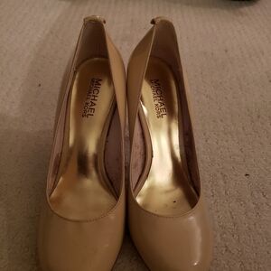 Micheal kors heels